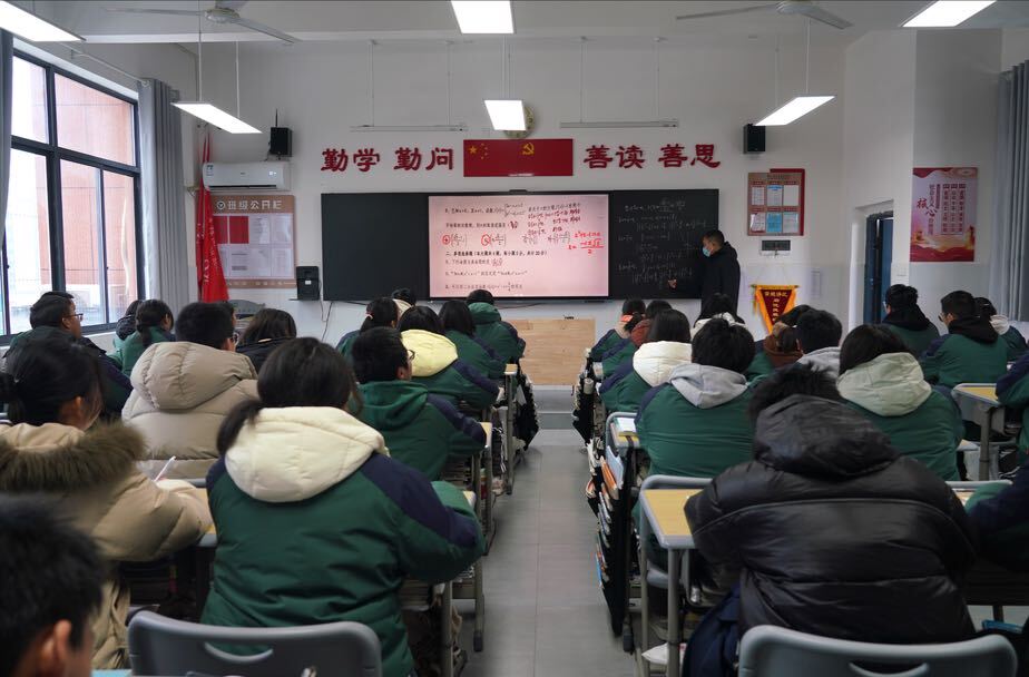 守正素养导向 勠力因材施教——怀化市恒雅高级中学办学侧记