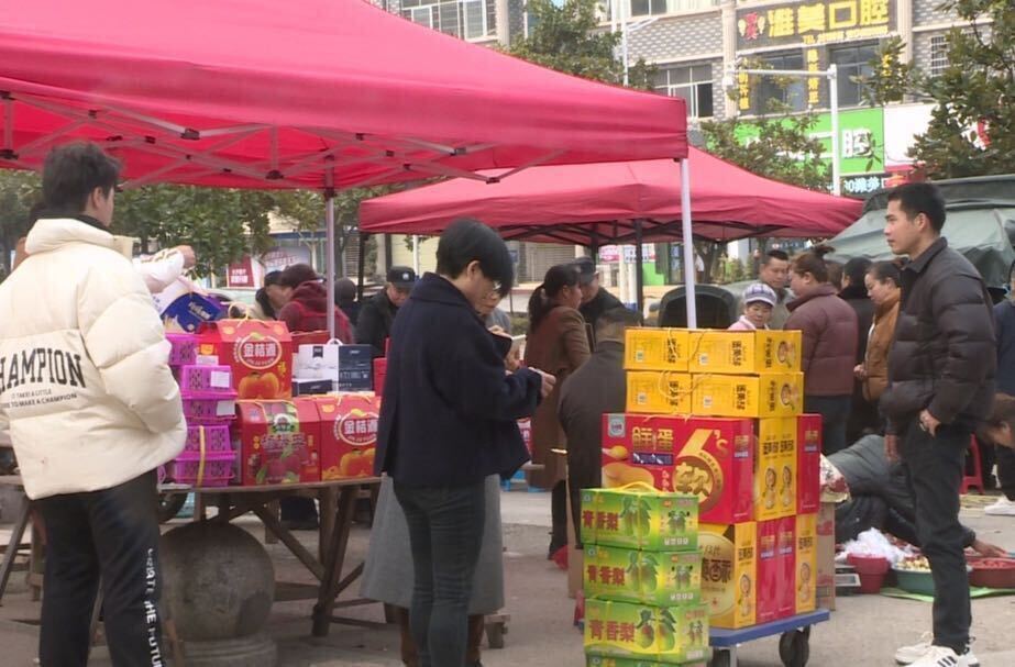 新春走基层|中方：新春集市年味浓