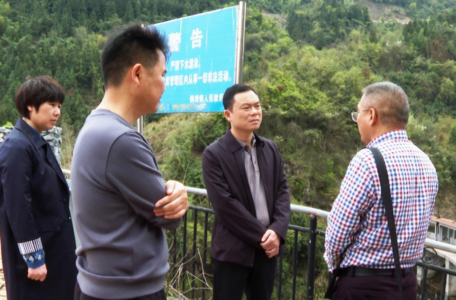 胡杰到乡镇督导防汛备汛等工作