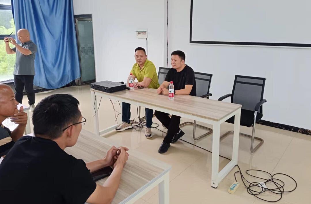 中方县道路运输服务中心开展“安全宣传月”活动 助力优化营商环境