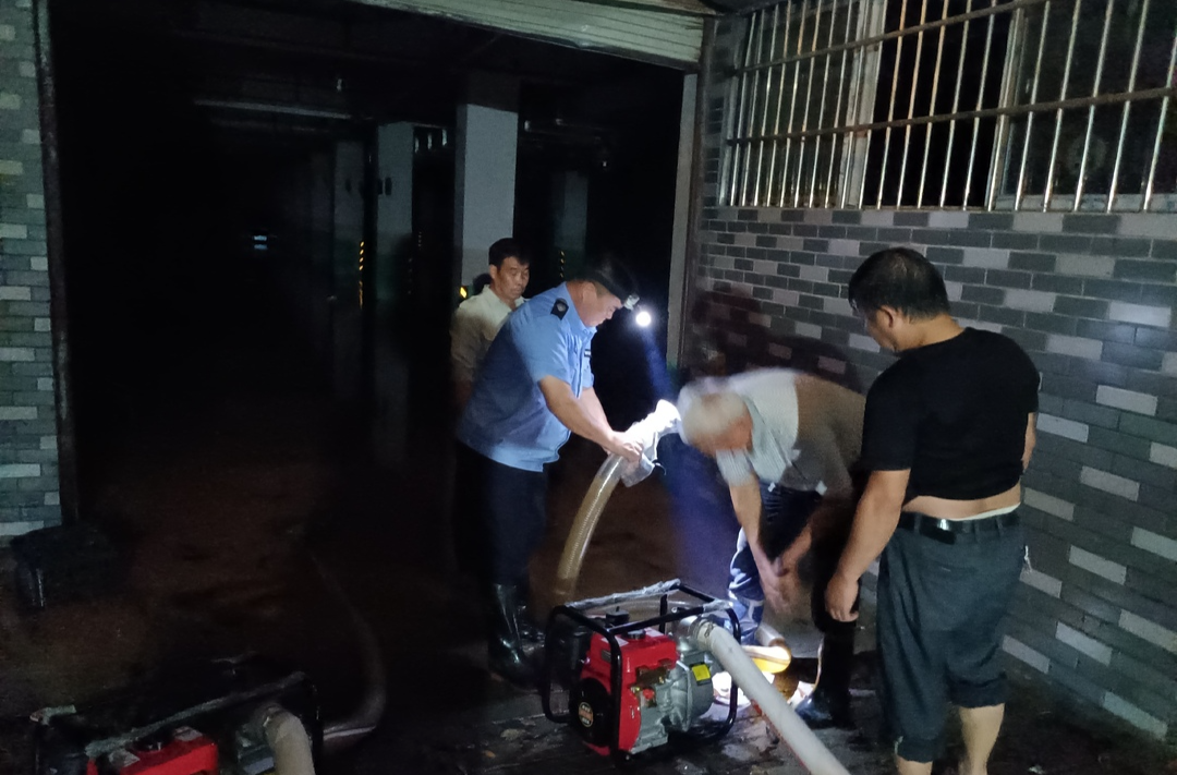 “汛”线直击｜中方县住建局：以汛为令 奋力抗洪抢险