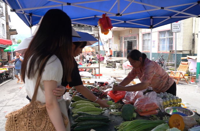 视频|中方县铜湾镇：灾后市场恢复营业 群众生产生活陆续恢复