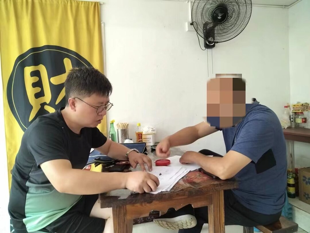 中方县约谈一名违规自媒体账号负责人
