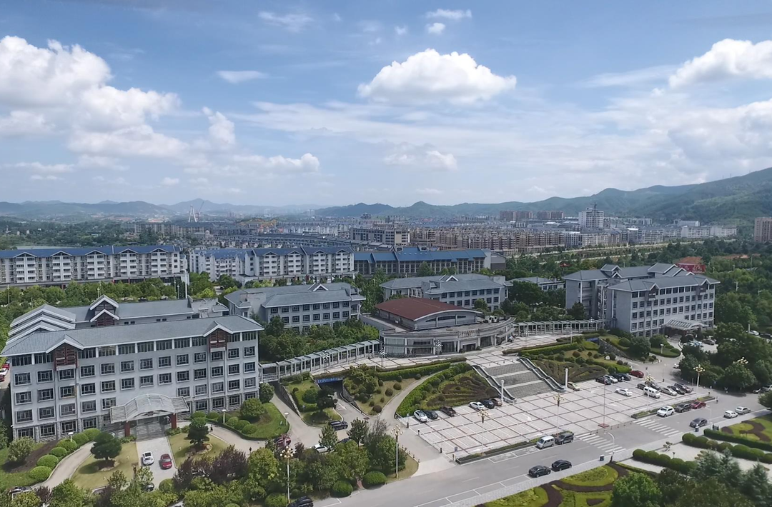 中方县干群热议党的二十届三中全会公报（一）