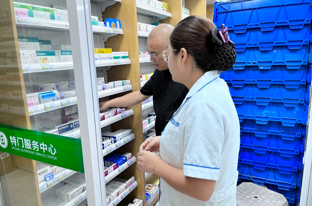 中方县医保局对定点零售药店风险品种开展价格“回头看”行动