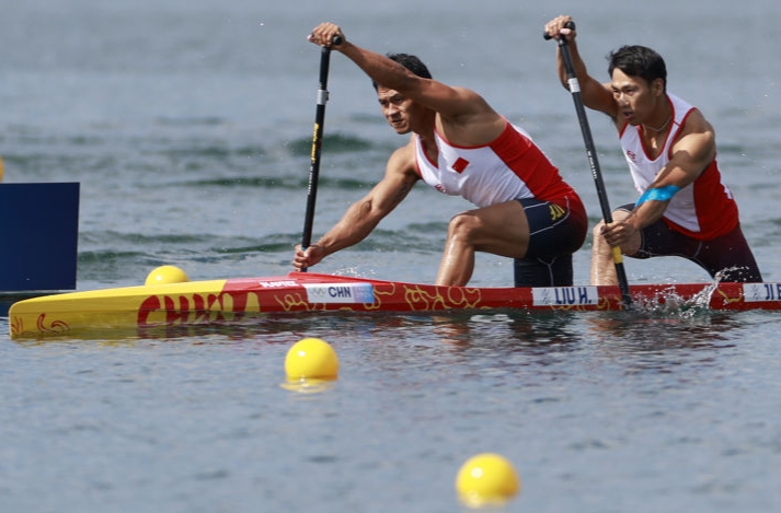 刘浩/季博文夺得皮划艇静水男子双人划艇500米冠军