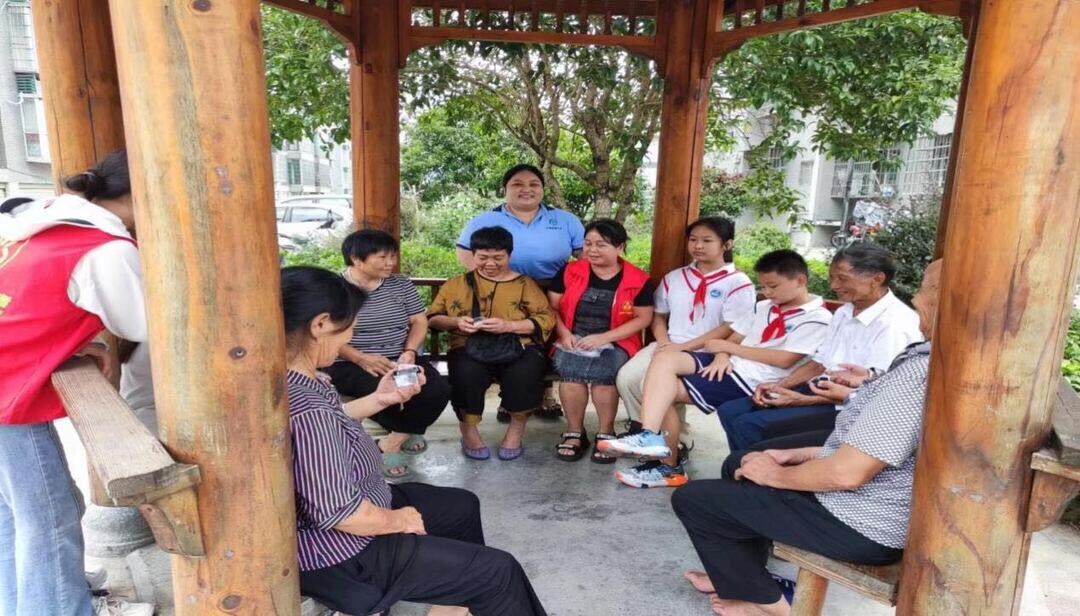 中方县中方镇民政社工站：开展中秋敬老慰问活动