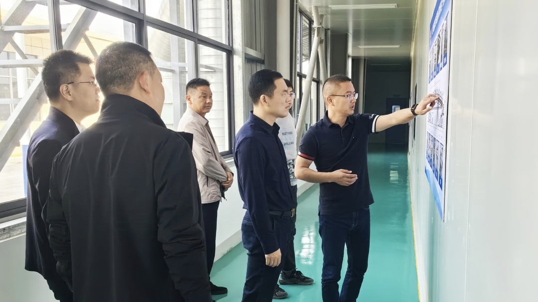 胡杰到中方红新材料有限公司调研企业建设情况