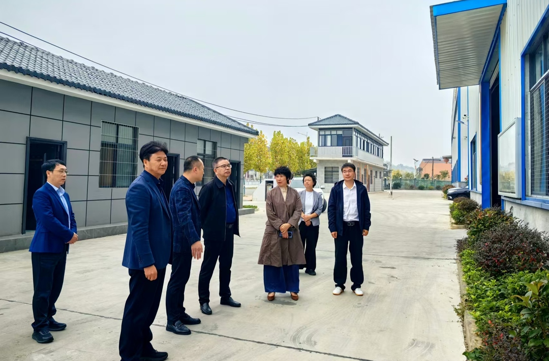 省林科院党委书记陈明皋一行深入中方县调研油茶产业，助力乡村振兴新发展