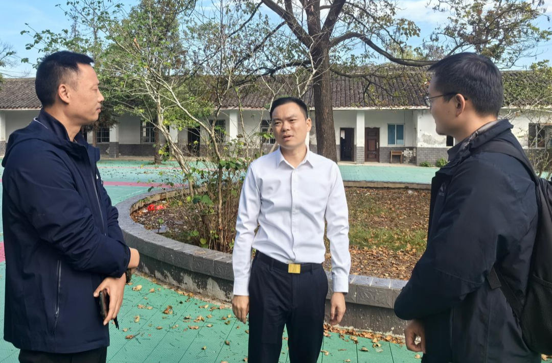 胡杰现场调研重点项目建设