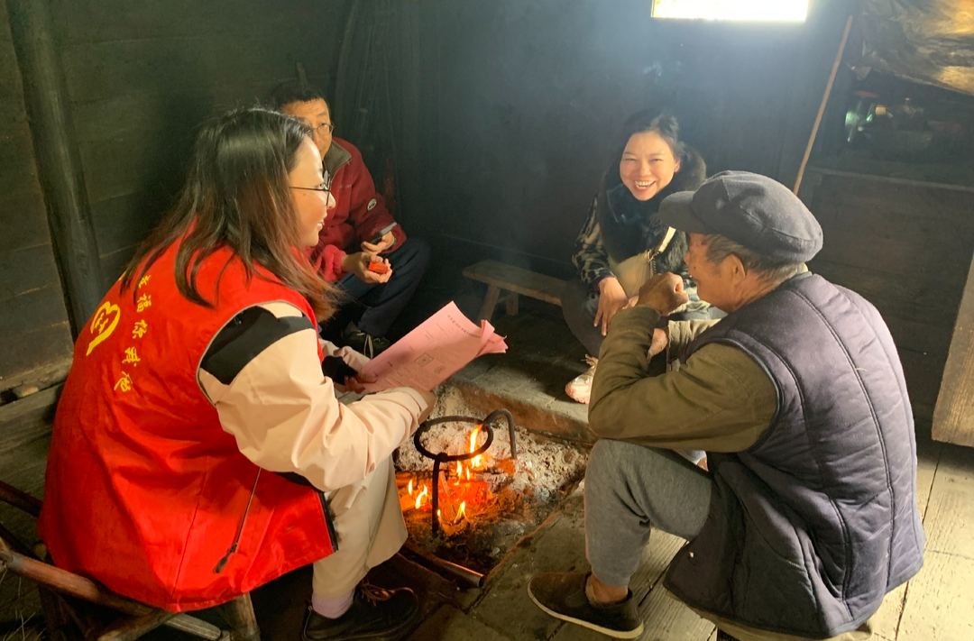 中方县蒿吉坪瑶族乡：开展医保缴费宣传行动 确保政策落实到位