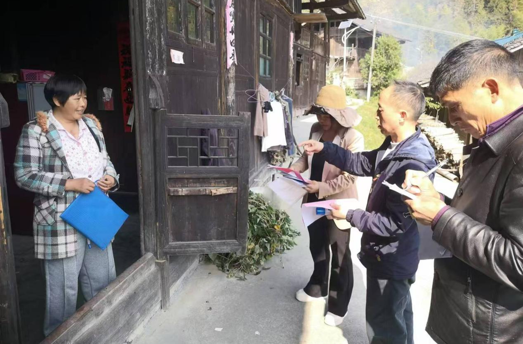中方县蒿吉坪瑶族乡：开展消防安全宣传活动 强化消防意识 共建平安瑶乡
