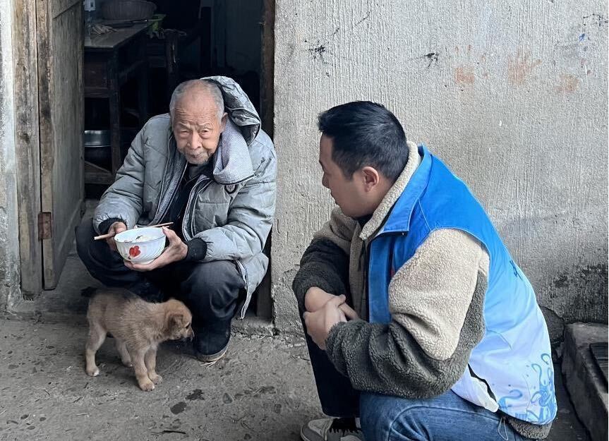 中方县铜鼎镇民政社工站：多元化社工服务提升社会工作温度