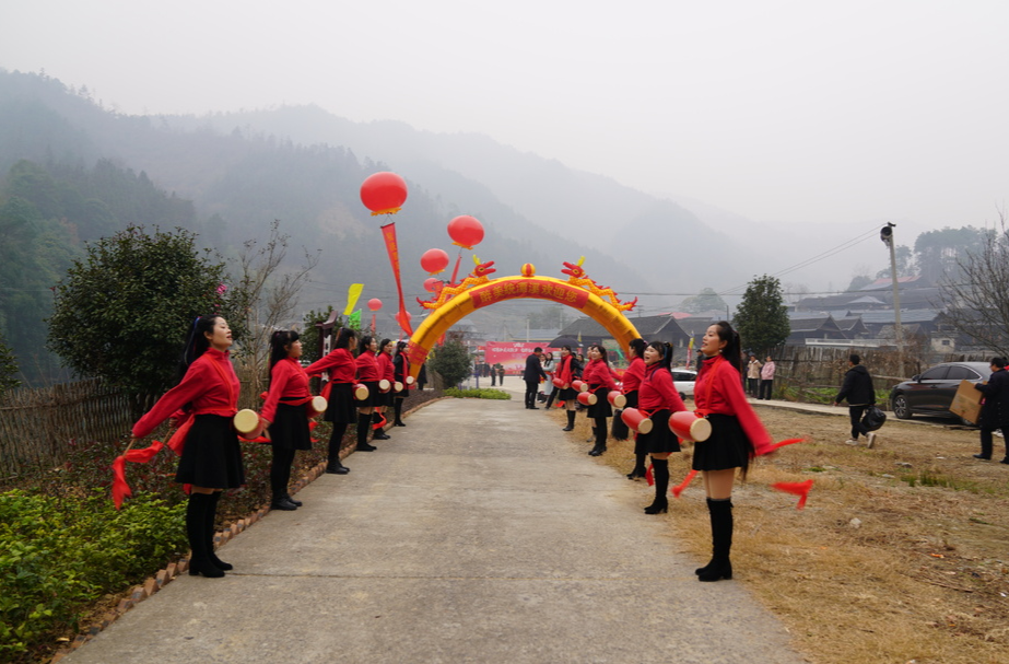新春走基层|中方县铜湾镇：团寨和美迎新岁 喜气洋洋庆新春