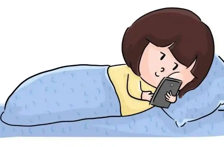 眼科医生：侧躺玩手机触发7种伤害