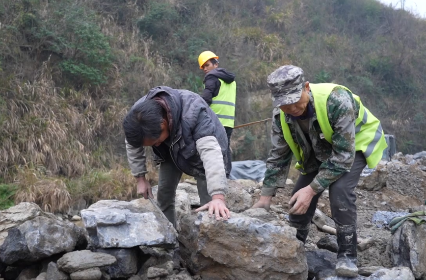 中方县黄溪村：以工代赈促进乡村振兴