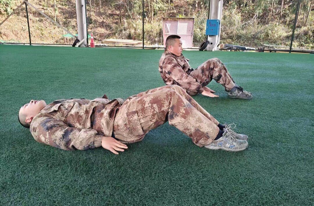 迈好军旅第一步 中方县人武部开展新兵役前训练
