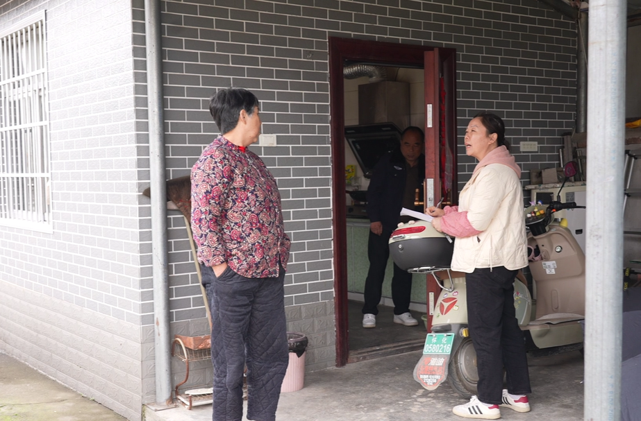 喜迎旅发大会 中方镇开展荆坪古村人居环境排查行动