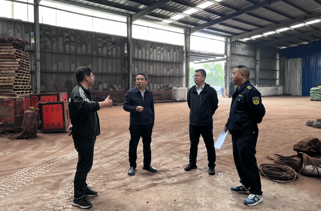 刘国龙到泸阳镇调研督导安全生产工作