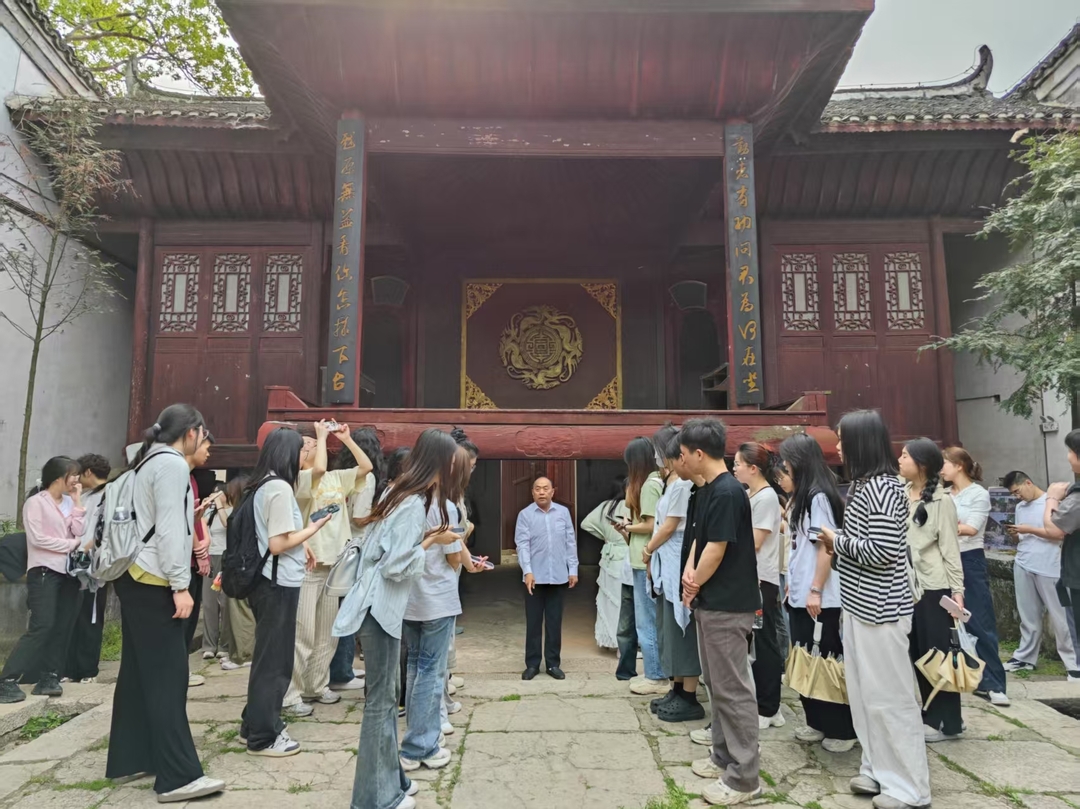古村寻韵  设计逐光  怀化学院师生到中方县荆坪古村开展实践活动