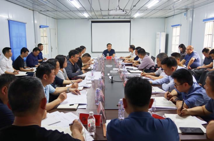 胡杰主持召开荆坪古村提质改造项目专题会议