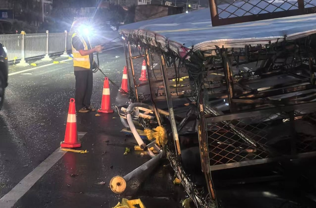 中方縣：與時(shí)間賽跑 快速處置突發(fā)道路隱患