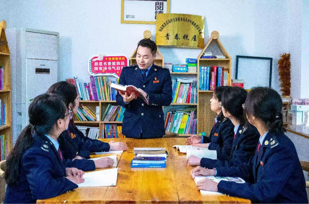 中方人|阙亚军：税海扬帆写青春 丹心赤诚谱华章