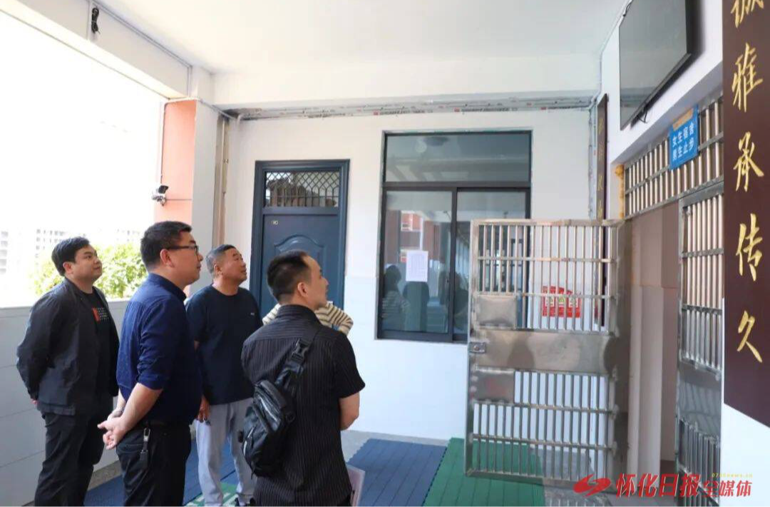 吉首大学人文主义学院与恒雅中学共话教育未来