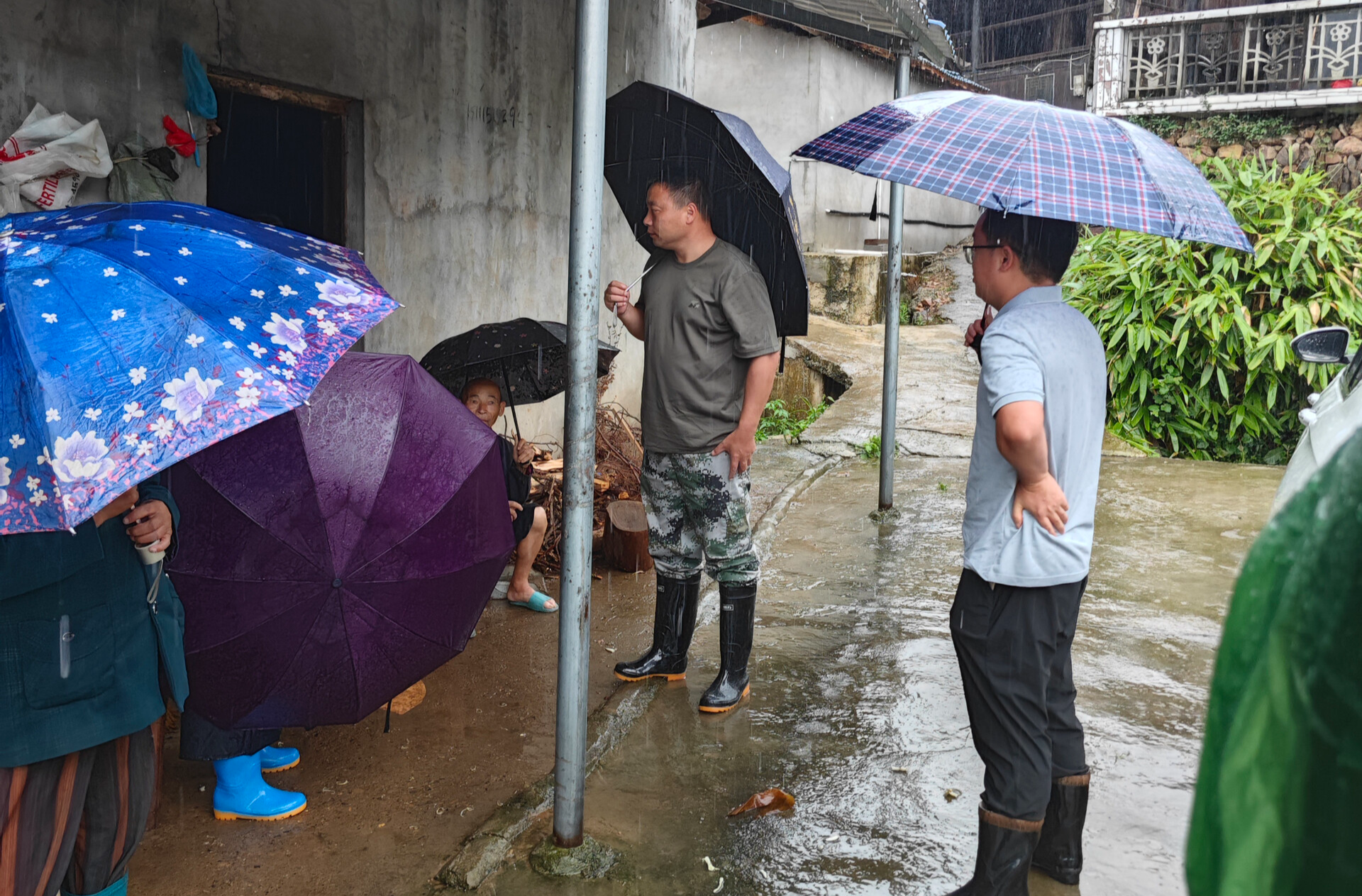 “汛”线直击|中方县铜鼎镇科学应对强降雨 安全转移群众428人