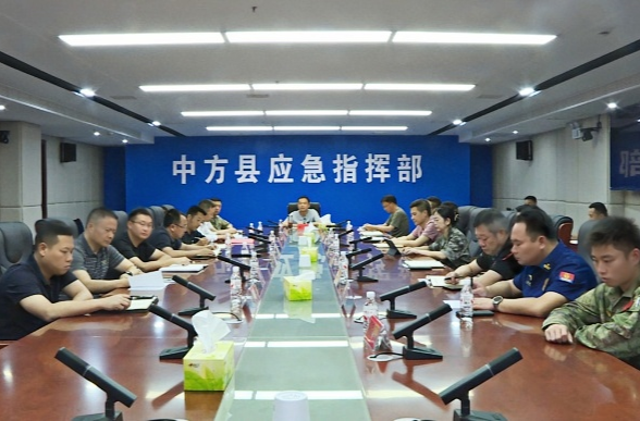 胡杰主持召开全县防汛会商调度会议