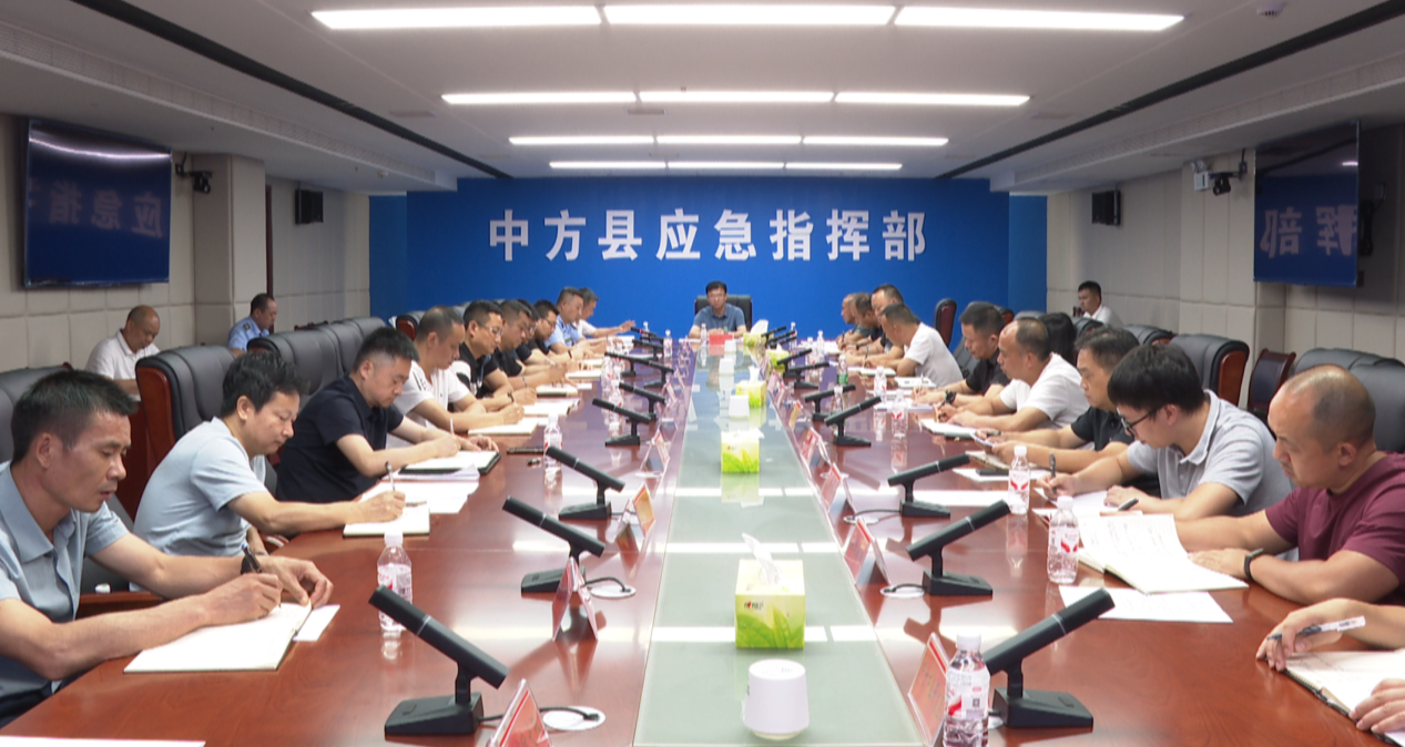 全县7月安全生产工作例会暨烟花爆竹行业安全生产大排查大整治专项行动部署会召开