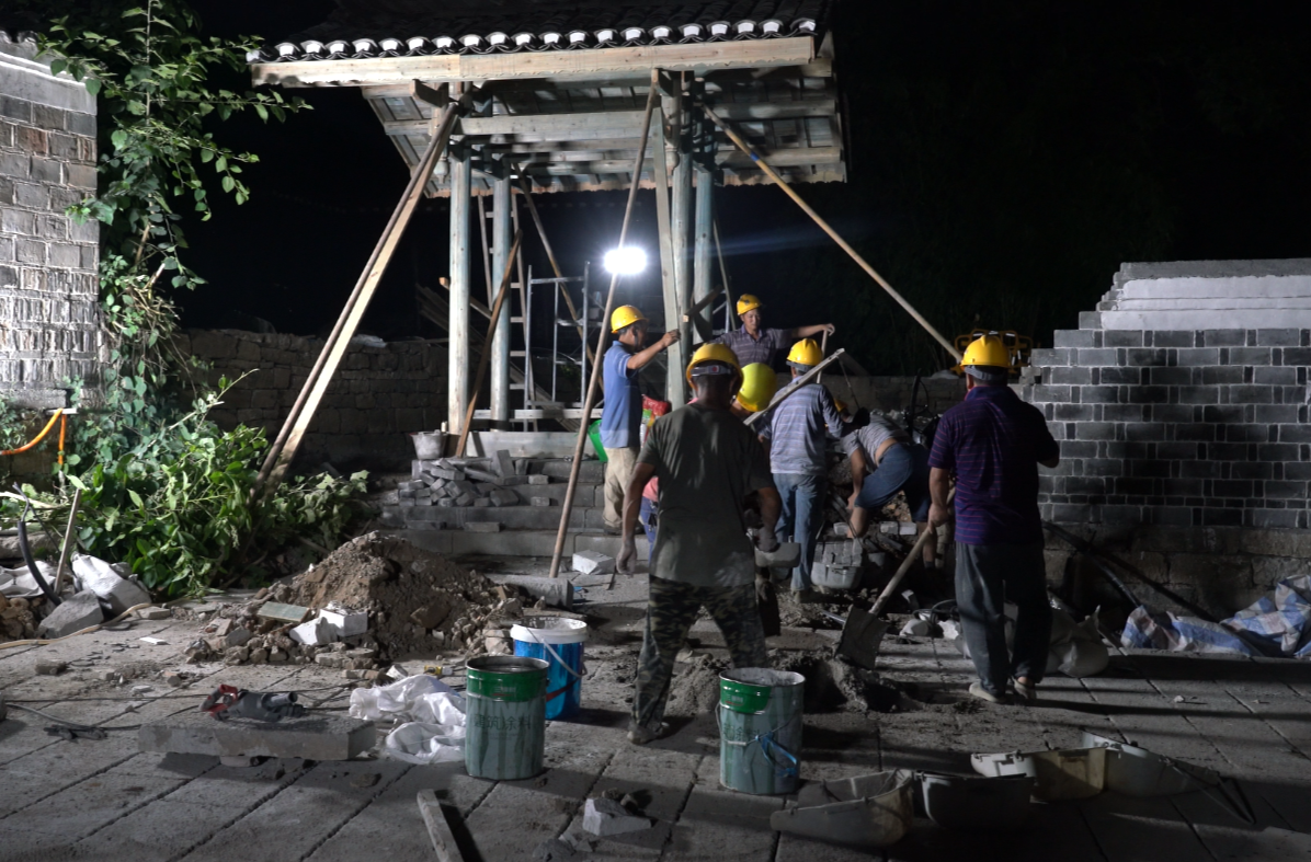 视频｜荆坪，焕新正当时·荆坪古村提质改造项目全员加班冲刺  昼夜施工确保旅发大会完美呈现