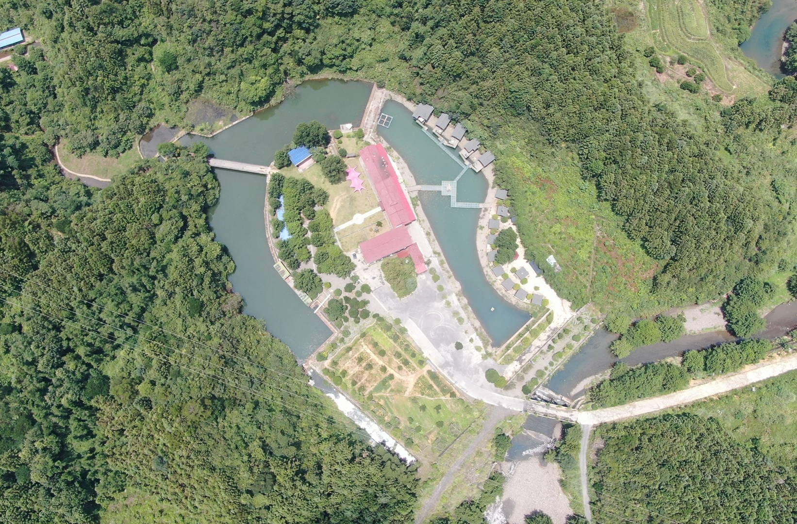 清凉一夏到中方|中方县新建镇山水渔庄：清凉秘境藏山水，烟火美食慰夏天