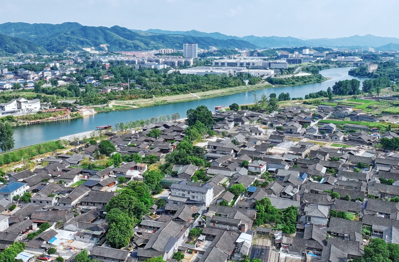 荆坪，焕新正当时|中方荆坪古村：高端民宿与青年旅社齐亮相，千年古驿站焕发新生