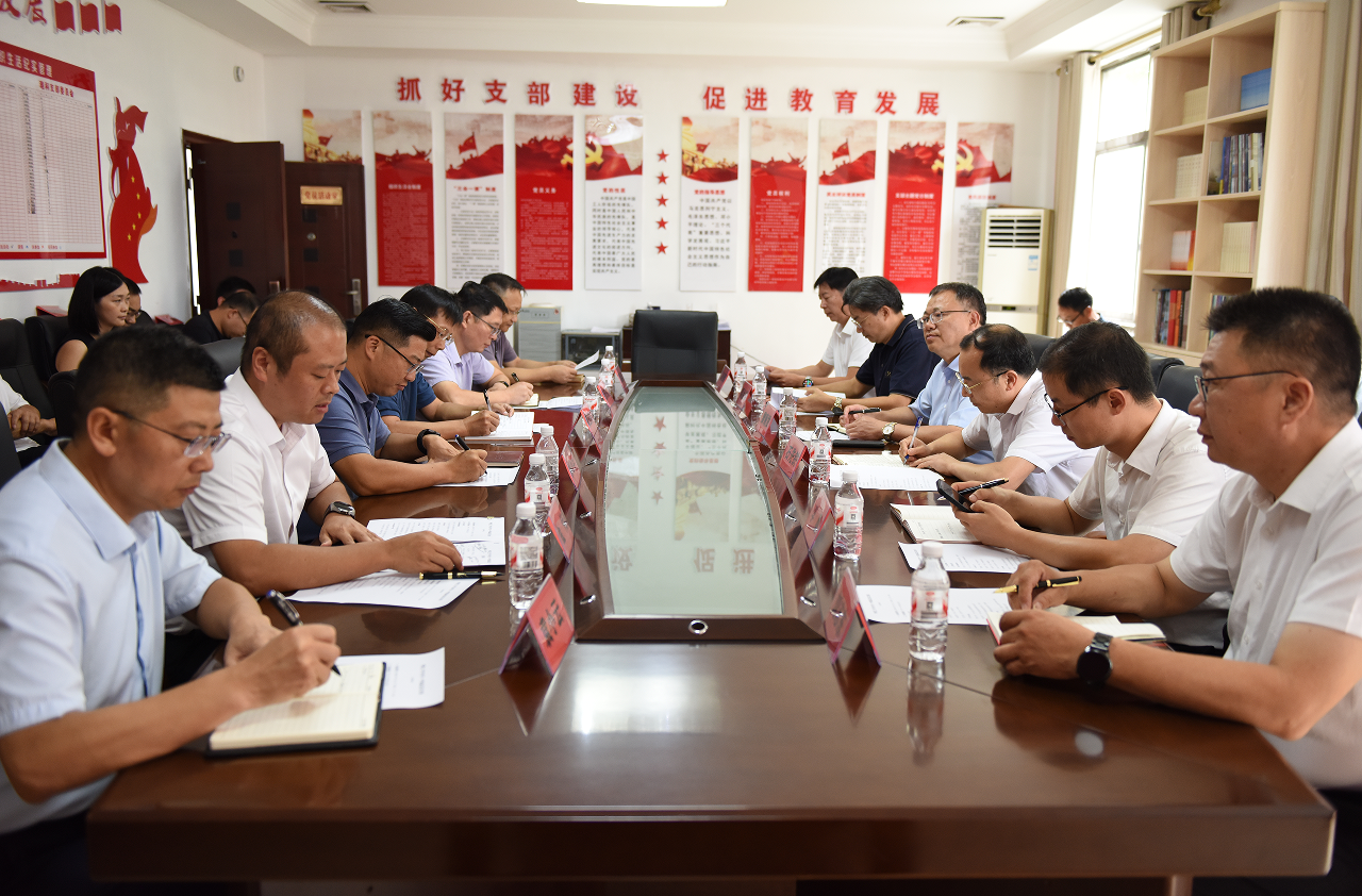 怀化三中与中方一中举行见面会
