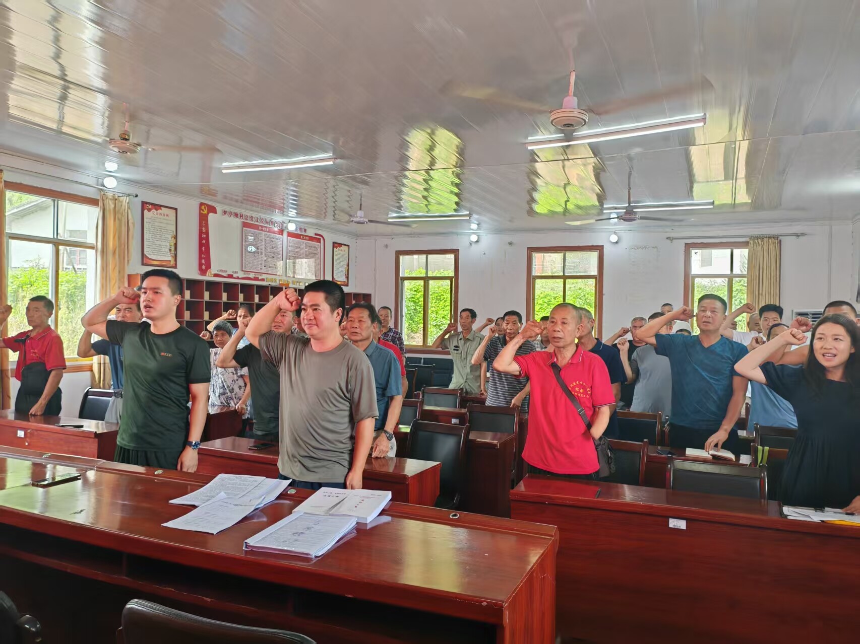 中方縣中方鎮(zhèn)：抓好干部作風(fēng)建設(shè) 筑牢實(shí)干擔(dān)當(dāng)?shù)咨? border=