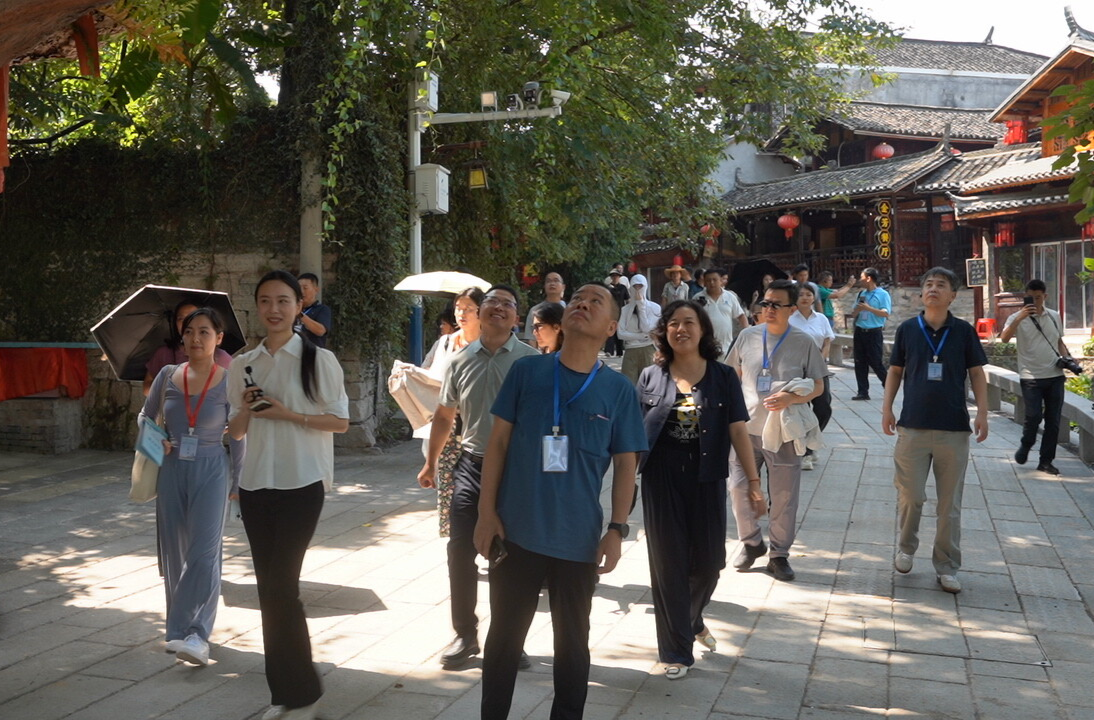 荊坪，煥新正當(dāng)時(shí)|全國(guó)主流媒體團(tuán)來到荊坪古村 挖掘懷化文旅融合亮色