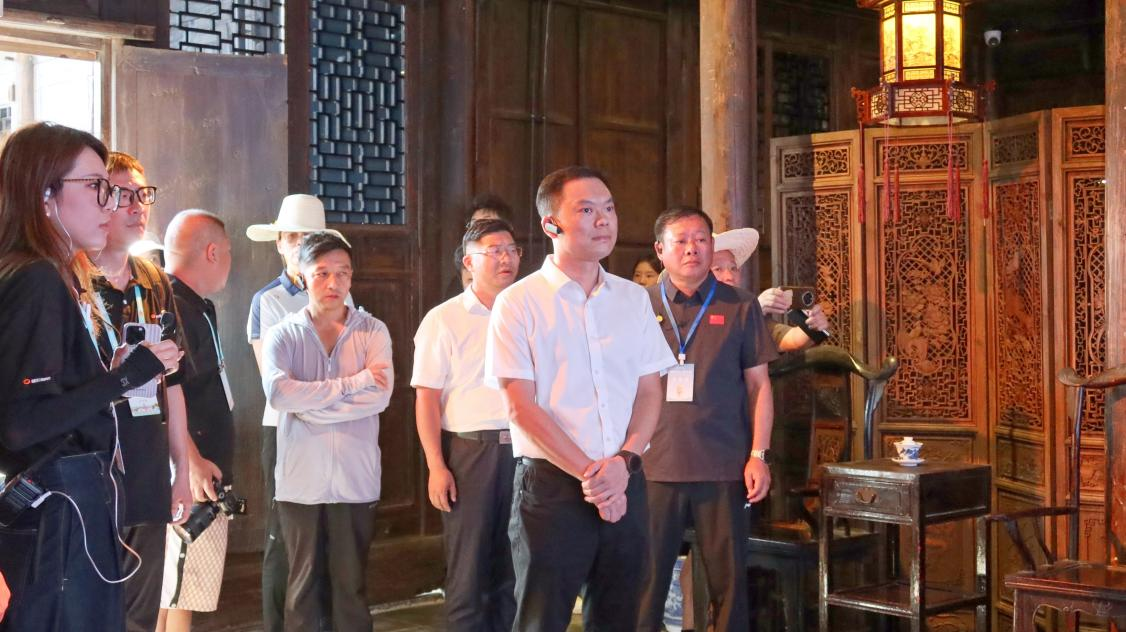 胡杰现场调度第五届湖南旅游发展大会中方县各项工作准备情况
