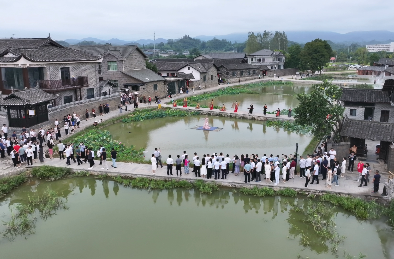 千年古驿乘旅发 中方文旅绽芳华