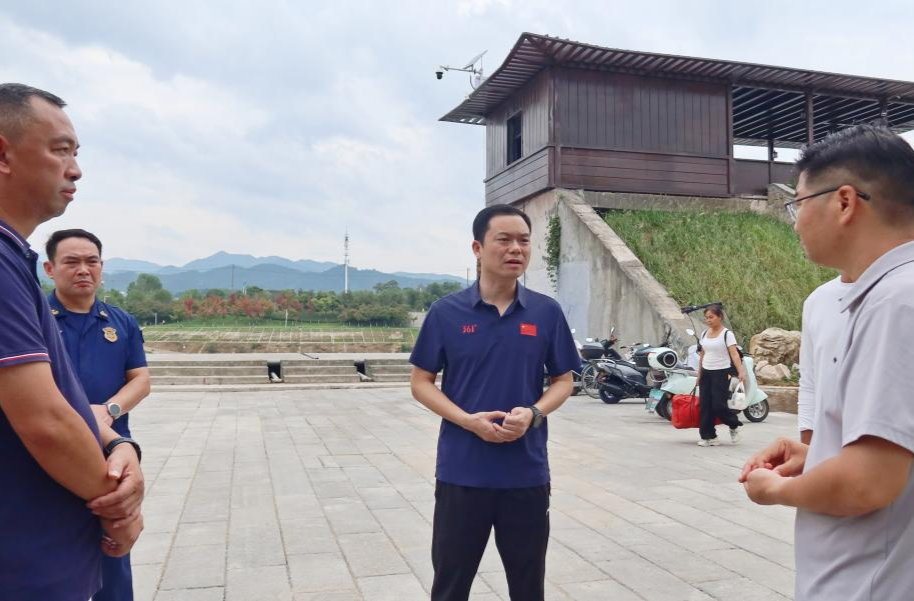 胡杰调研国庆中秋假期景区运营并督导检查安全生产工作