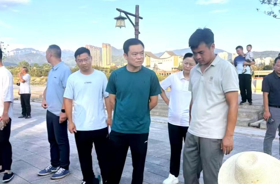 胡杰督导调研国庆中秋假期旅游服务保障和安全生产工作