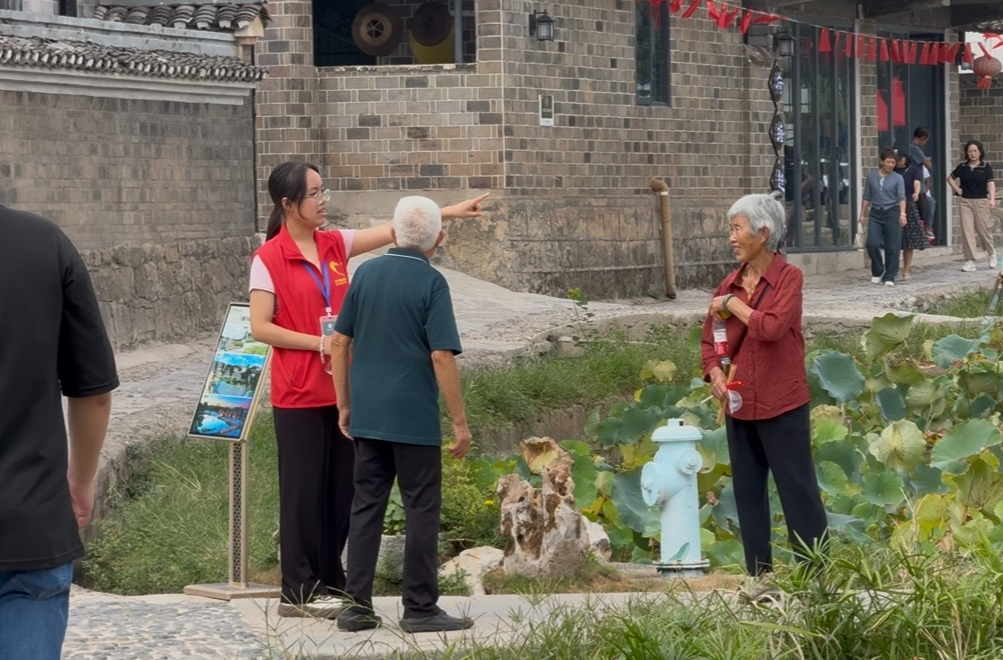 中方县：青春志愿暖双节 荆坪古村添温情
