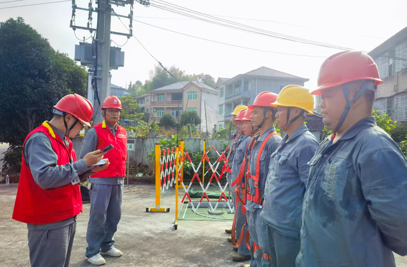 国网中方县供电公司：推进雷家山台区电网升级 夯实供电保障基础