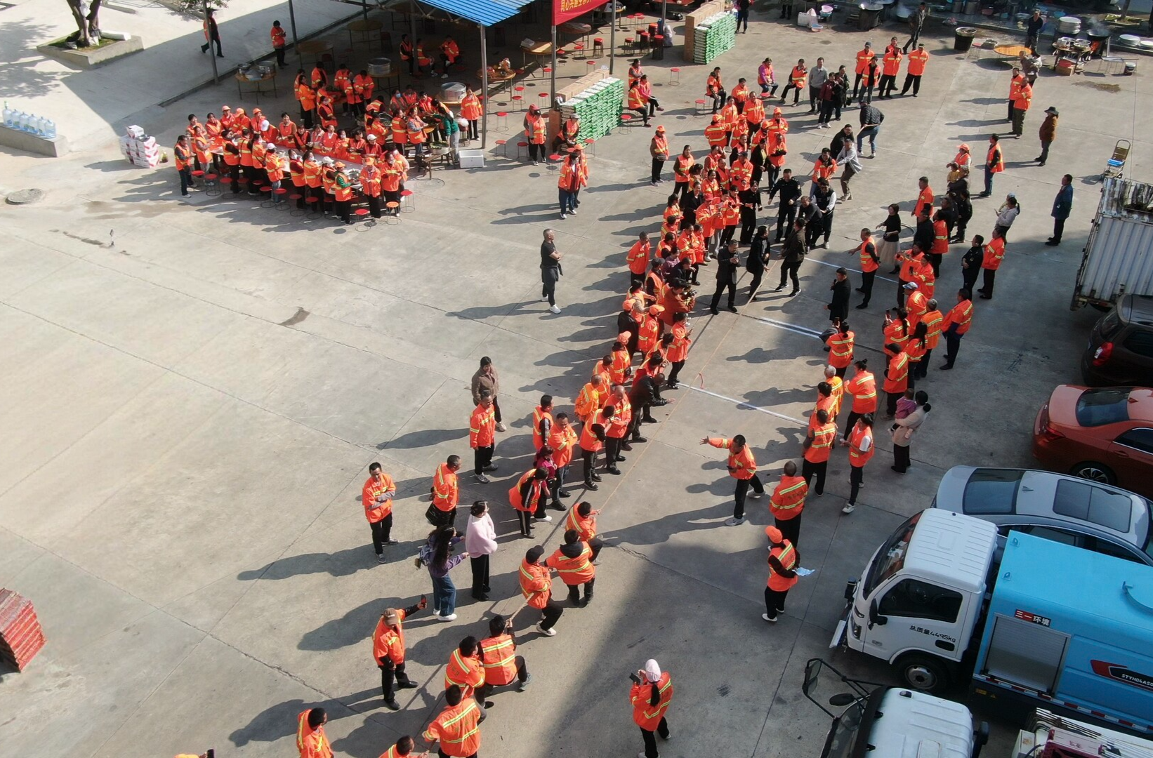 中方县致敬“城市美容师”  共庆全国环卫工人节