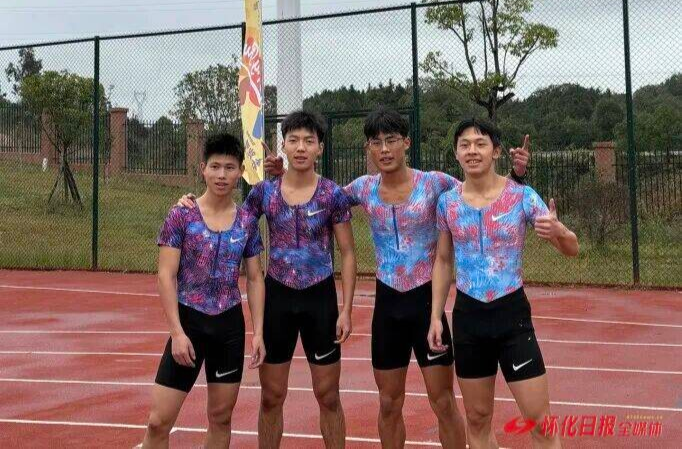 怀化市恒雅高级中学：燃爆县运会 破纪录 + 夺团体亚军双丰收​