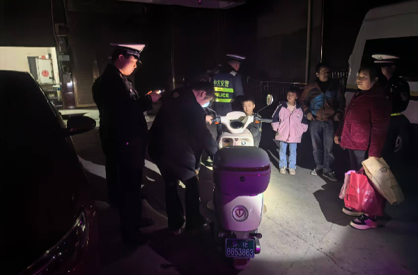 全时段防控护安全  中方县桐木镇交通整治行动显成效