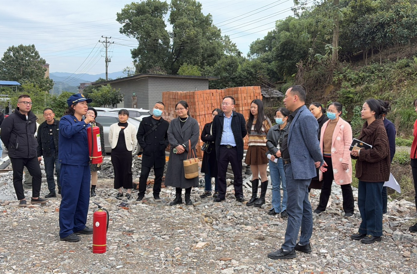 中方县消防救援大队到中方县人民医院开展消防培训​