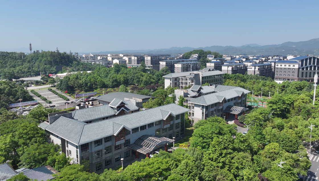 从“拓界”新领域到“绣花”微治理再到“汇聚”大民心——中方县三大行动激活社会工作“一池春水”