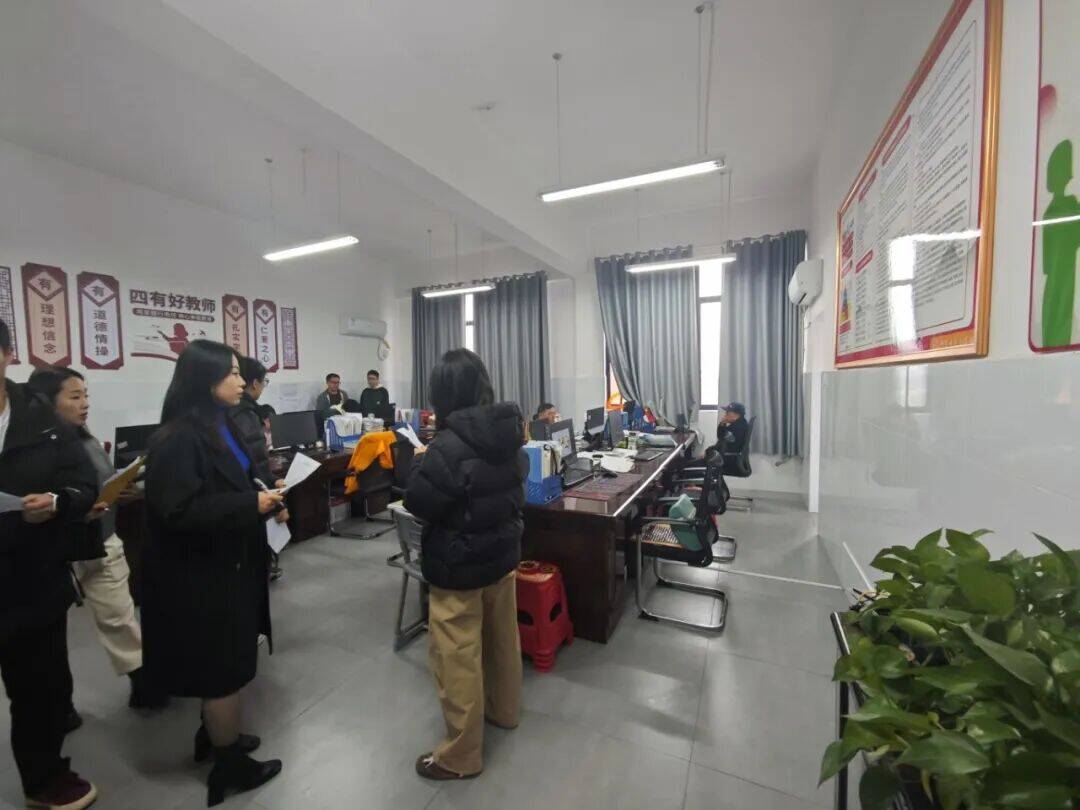 怀化市恒雅高级中学：“最美”评比常态化