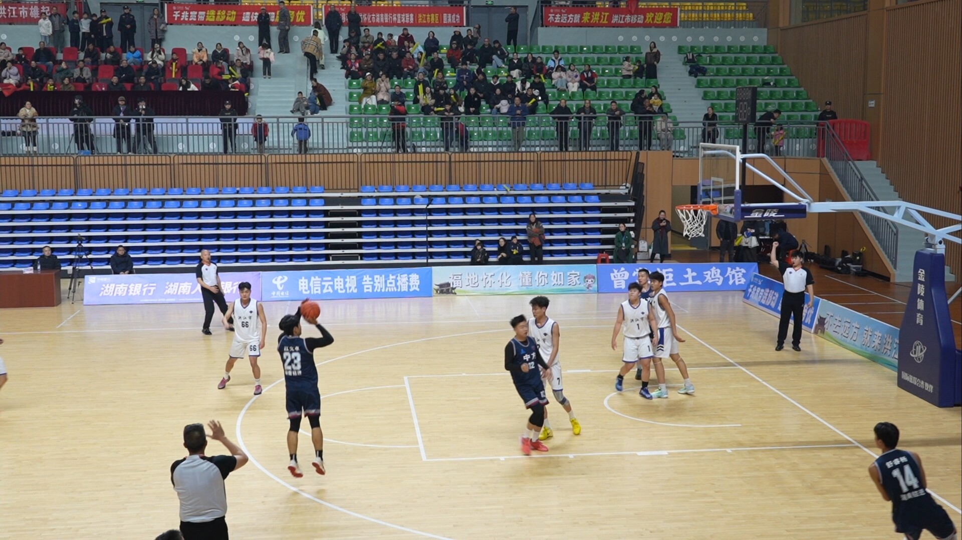 客场展锋芒！怀“BA”中方队战胜洪江市队 新年再续胜势